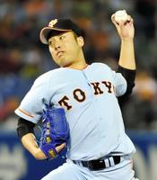 力投する巨人先発の巨人・今村信貴＝神宮（撮影・出月俊成）