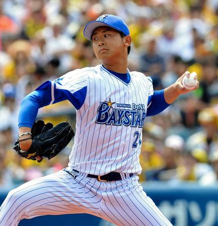 阪神打線を相手に力投する今永＝横浜スタジアム