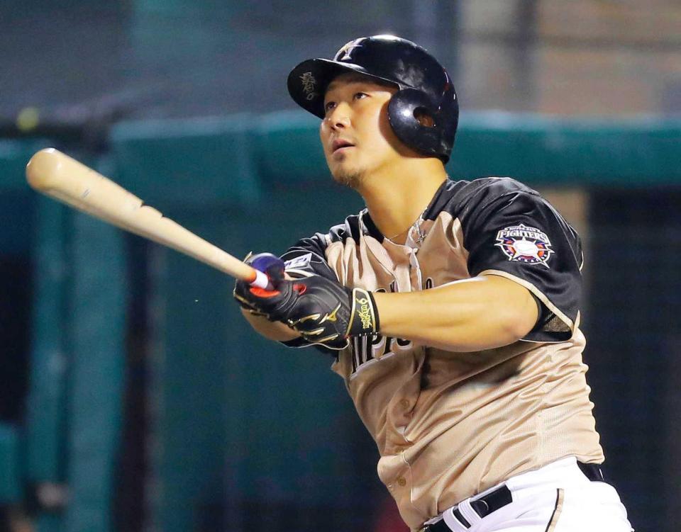 　６回、中田が左越えに勝ち越しソロを放つ