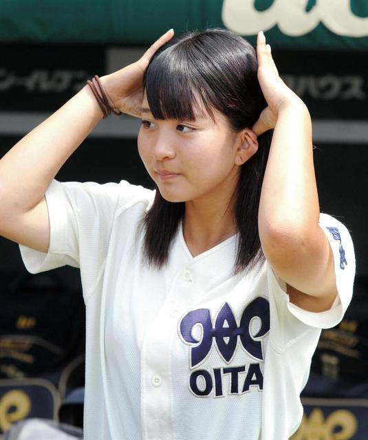 大分の女子マネが甲子園のグラウンドに 大会関係者慌てて制止 野球 デイリースポーツ Online