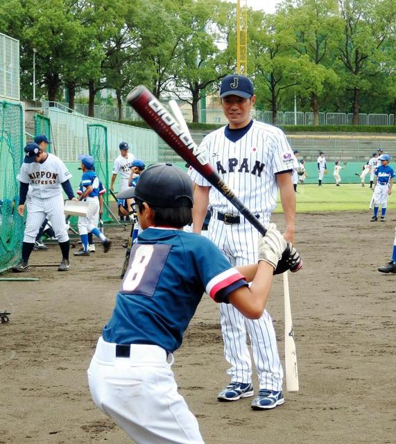 小久保ジャパン「野球教室」開催　小学生へ「全力で取り組む人生を」