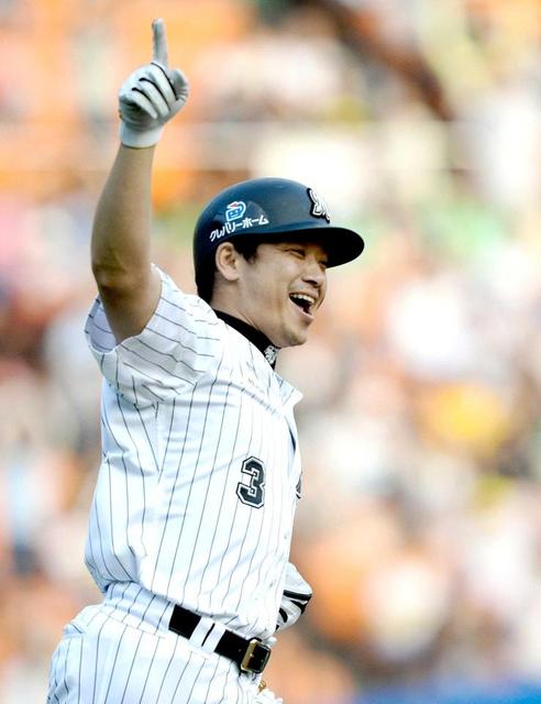 ロッテ・サブローが今季限りで引退　「日本一２度。幸せな野球人生でした」