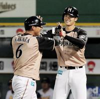 日本ハム・大谷が先制タイムリー 試合開始20分遅れも集中力切らさず