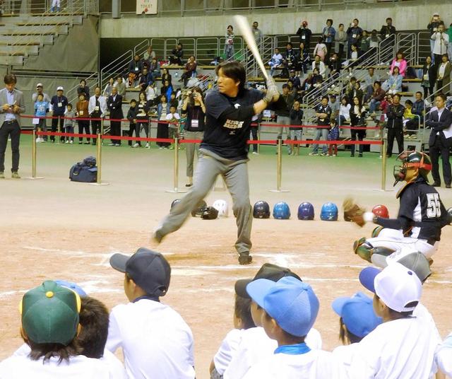 松井秀喜氏、由伸監督にエール　地元・石川で野球教室