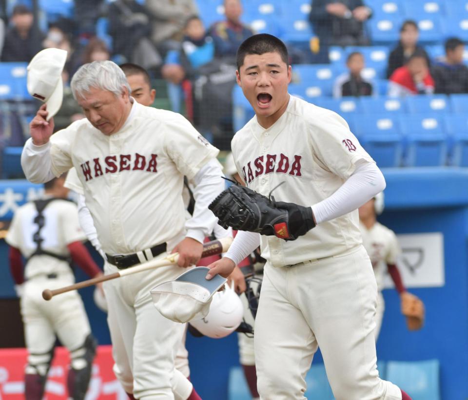 準決勝、福岡大大濠戦に臨む早実・清宮＝神宮球場