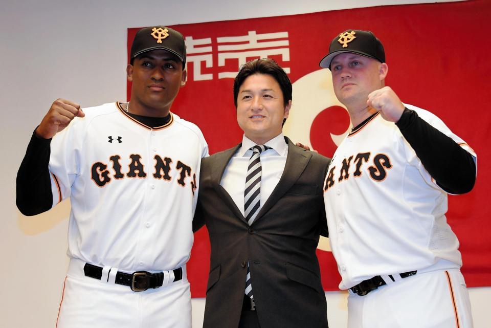 巨人新助っ人マギー「全力を尽くす」 164キロ右腕カミネロと入団