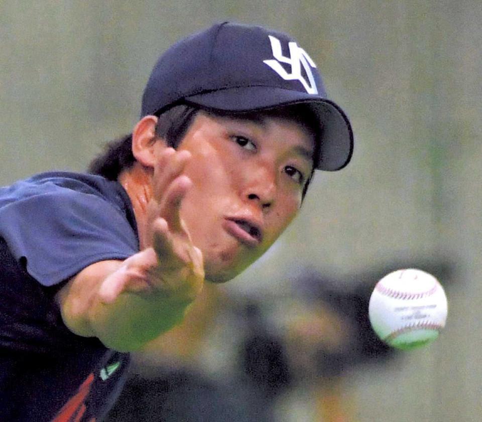 　ＷＢＣの公認球を使用してノックを受けた山田