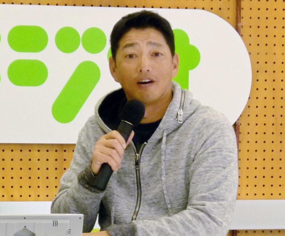 ラジオの公開収録に臨んだ田口２軍監督