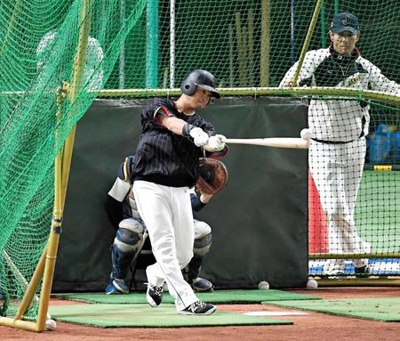 快音を響かせる青木（撮影・園田高夫）