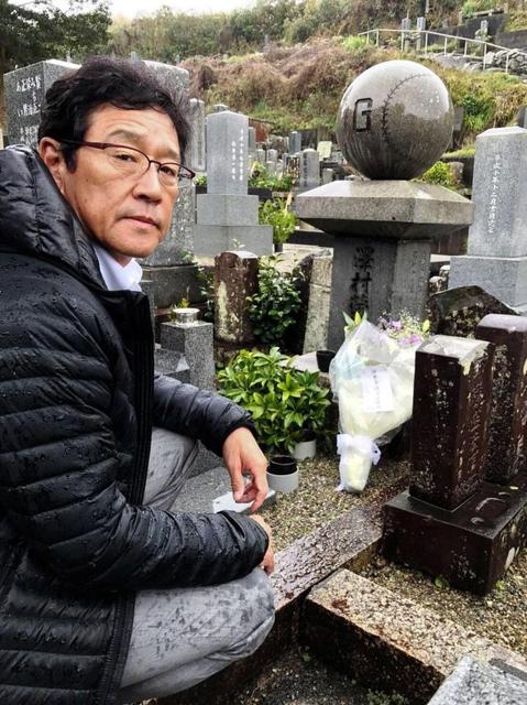 日本ハム・栗山監督が沢村氏の墓参り「野球ができていることに感謝」