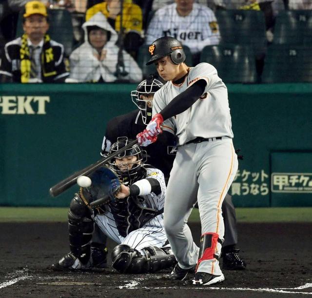 巨人・岡本、岩貞撃ち　マルチ安打で勝利に貢献