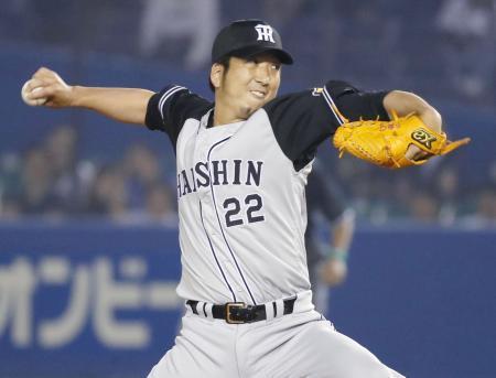 　ロッテ戦の９回に登板し、通算千奪三振を達成した阪神・藤川＝ＺＯＺＯマリン