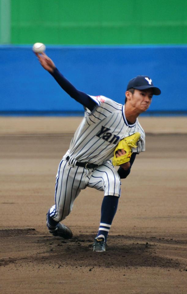 東海大相模との練習試合に登板した柳ケ浦・田中