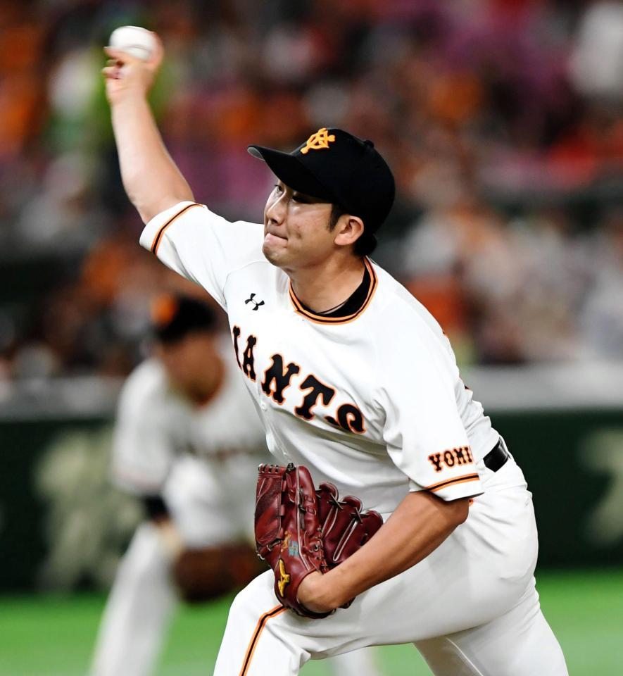 先発で力投する菅野（撮影・棚橋慶太）