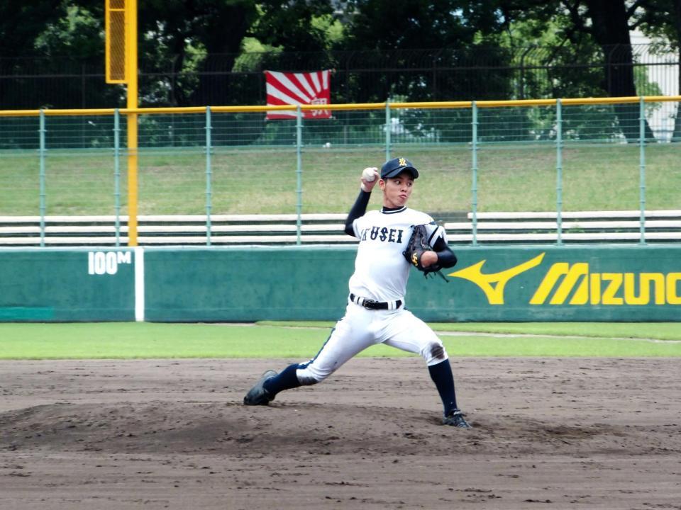 京都大会２回戦・鳥羽戦に先発した洛星・水江投手