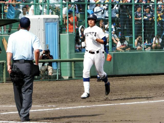 履正社・安田、松井秀喜氏に並ぶ高校通算60号 水難事故死の先輩に捧げる