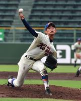 関西学院打線を抑えきった神戸国際大附の岡野佑大＝ほっともっと神戸（撮影・持木克友）