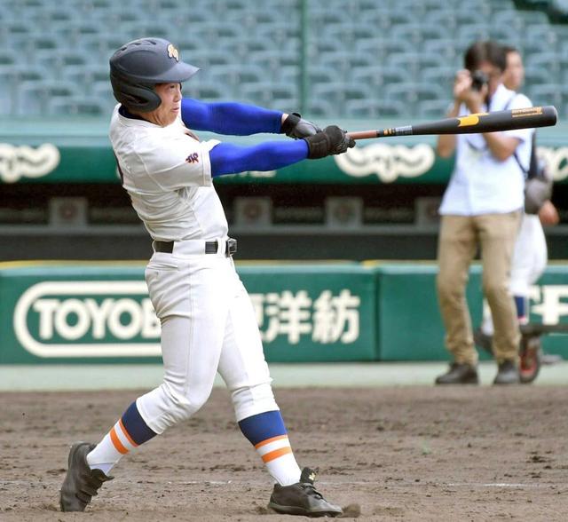 盛岡大付の60発男・植田が特大アピール弾 履正社・安田62号抜くぞ