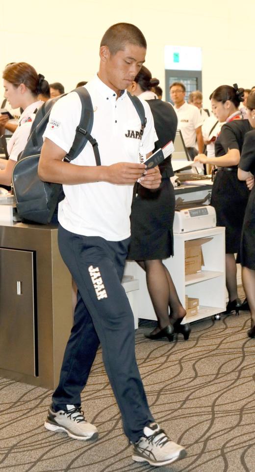 Ｕ－１８Ｗ杯が行われるカナダに出発する日本代表の中村奨成