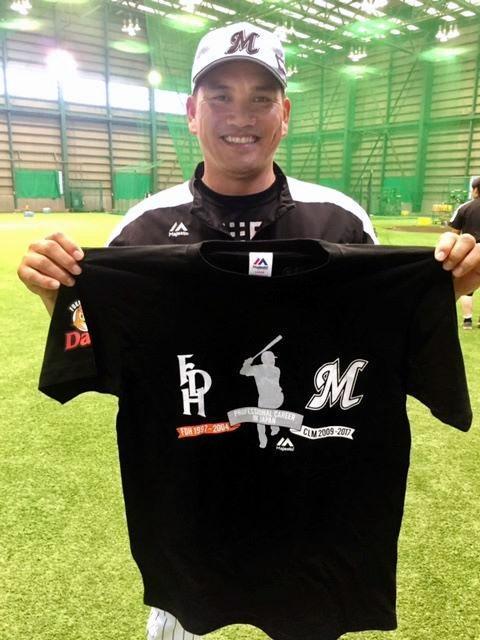 井口選手とＴシャツ