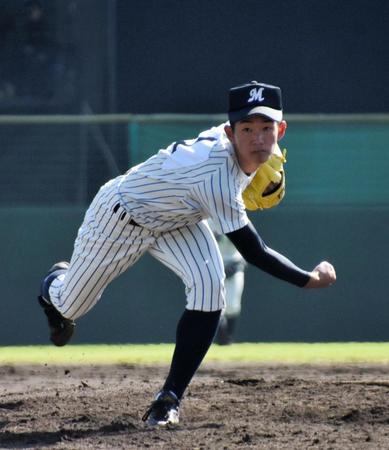 ５回１安打無失点の好投を見せた明徳義塾・市川