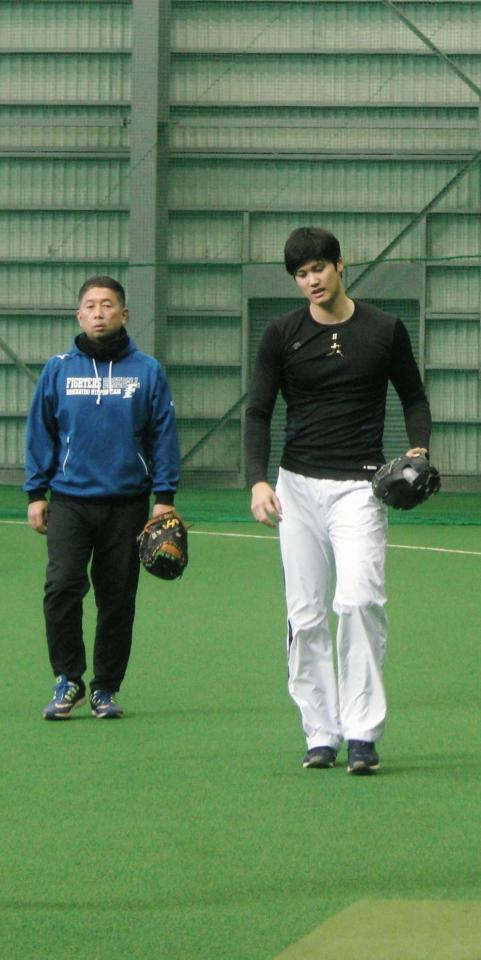 大谷、日本ハム選手会納会から鎌ケ谷に帰宅後自主練習を再開/野球