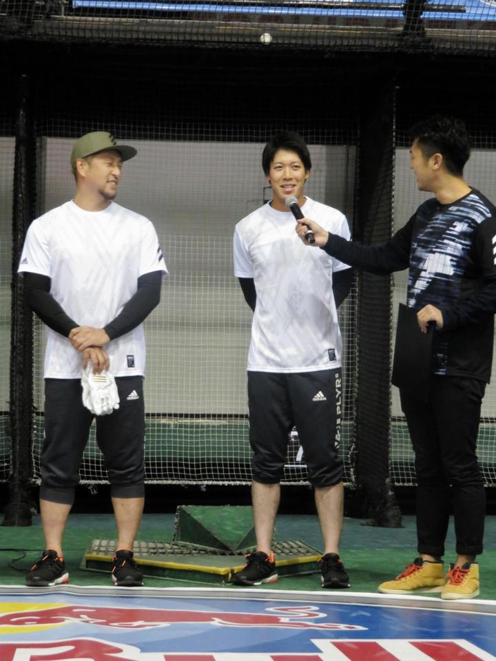 イベント後に感想を話す（左から）オリックス・中島、山田