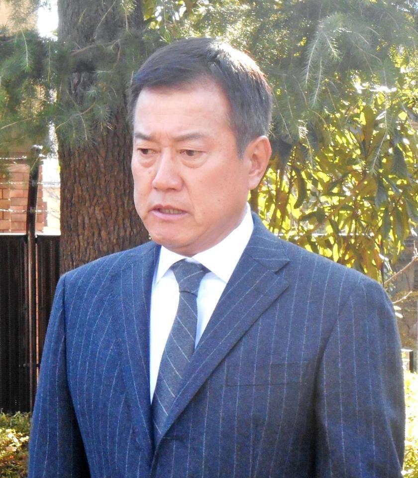 取材に応じる原辰徳氏　 　　　　　　 