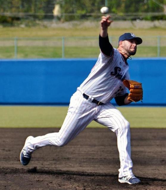 ヤクルト新助っ投コンビ・ハフ&カラシティーがシート打撃初登板 007警戒マーク