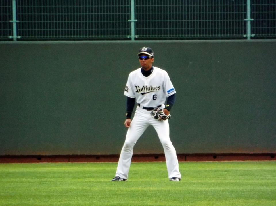 センターでアピールを続ける宗