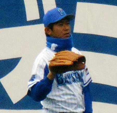 調整を行う今永＝横浜スタジアム