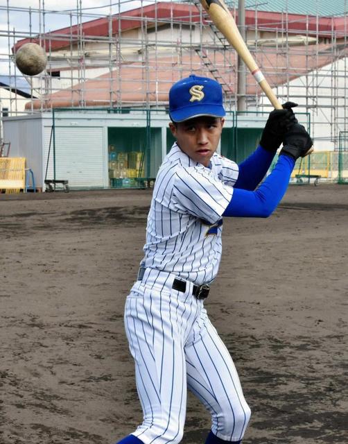 松山聖陵・富里、甲子園を駆け回る 「先輩たちができなかった」悲願の