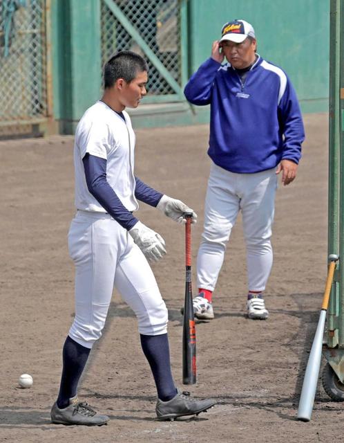 東海大相模・門馬監督、悩める主砲・森下に助言「来た球を素直に打て」