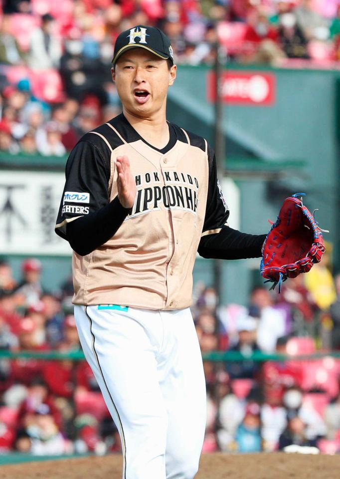 　８回１失点の好投で今季初勝利を挙げた日本ハム・村田