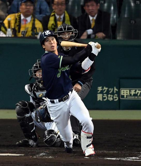 ヤクルト山田哲、連続フルイニング出場ストップ　２安打１本塁打で勝利に貢献も…