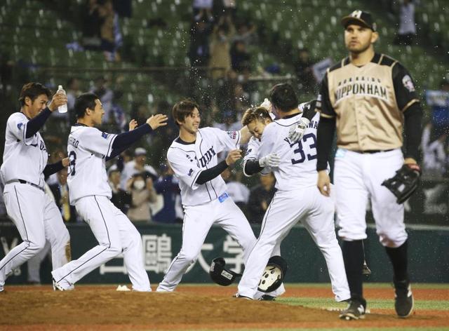 西武ミラクル逆転サヨナラ　０－８の八回から猛反撃！森逆転サヨナラ二塁打