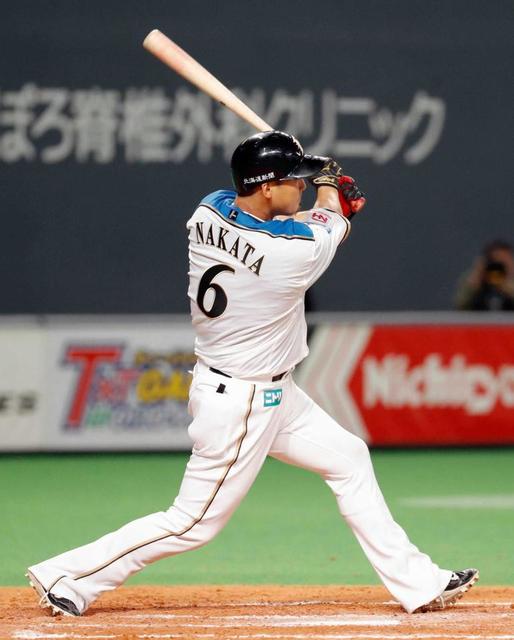日本ハム・中田 “主砲”が意地の二塁打　前打者・近藤の申告敬遠に燃えた