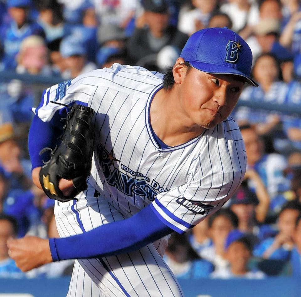 力投するＤｅＮＡ先発ＤｅＮＡ・石田健大＝横浜スタジアム（撮影・出月俊成）