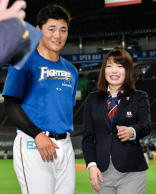 清宮と対面し「大きくてびっくり」　団体パシュート金の佐藤綾乃