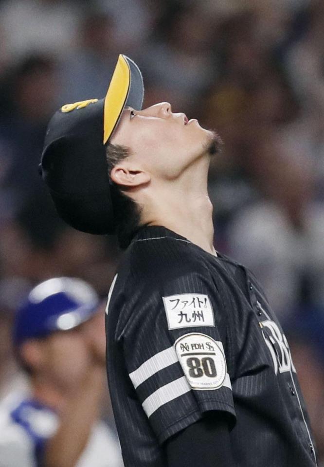 　４回、中日・高橋に３ランを浴びたソフトバンク・千賀＝ナゴヤドーム