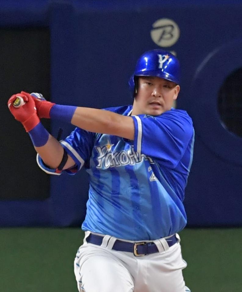 ２回、筒香が内野安打を放つ