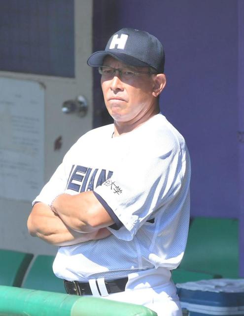 龍谷大平安・原田監督、“イメチェン”奏功で４強入り「昔の感覚では選手付いてこない」