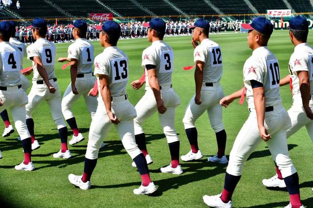 甲子園開会式リハで“給水タイム”　全校行進後「水を飲んで」とアナウンス