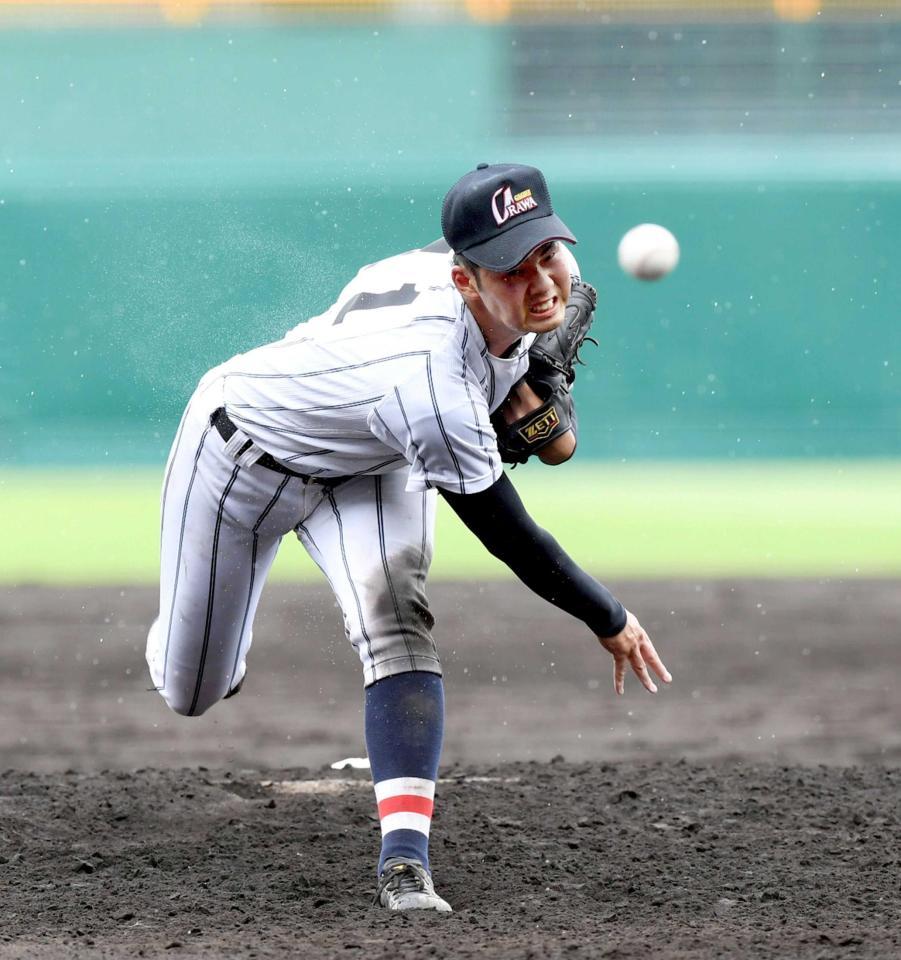 　１０奪三振で完封勝利を挙げた浦和学院・渡辺