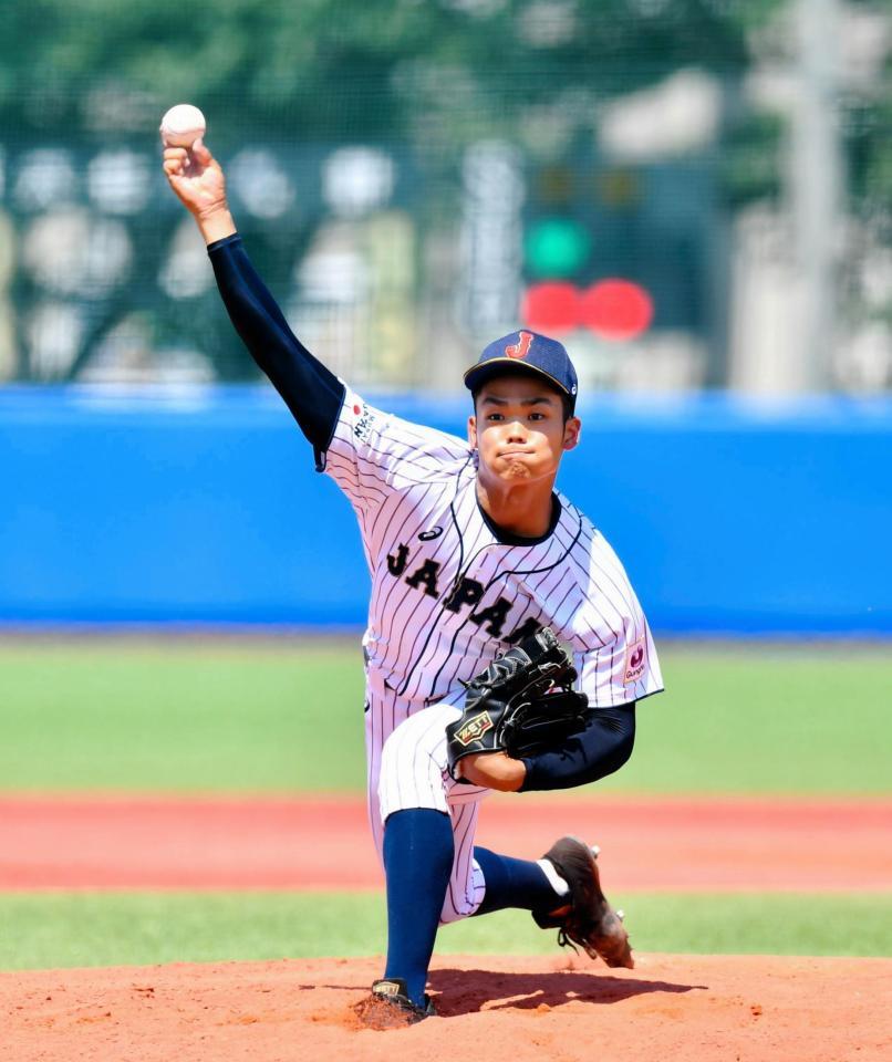 １イニングを無失点に抑えたＵ-１８日本代表・根尾昂（大阪桐蔭）＝都内近郊のグラウンド（撮影・中田匡峻）