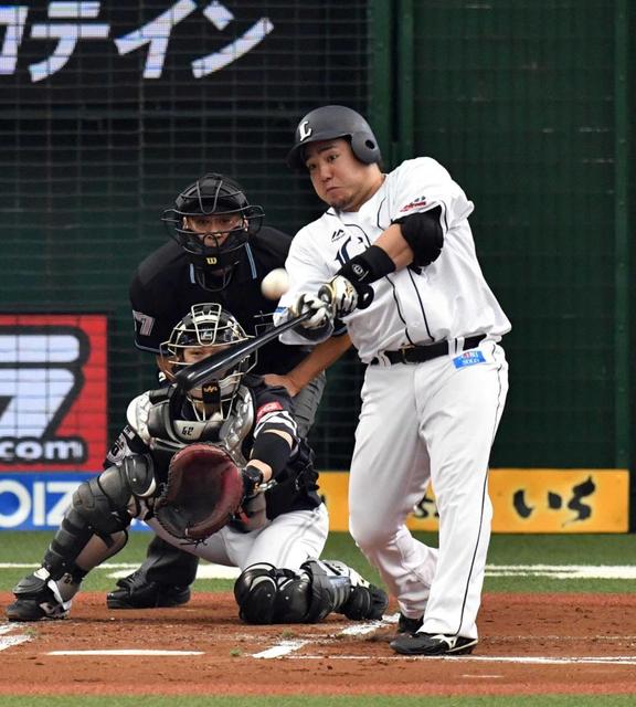 西武・山川、鷹退治３戦連発４１号　同郷沖縄の安室センパイ引退に花添えた