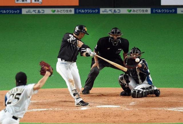 ソフトバンク・中村晃が満塁決勝打「うれしい」日本ハム・宮西の外角球を左前へ