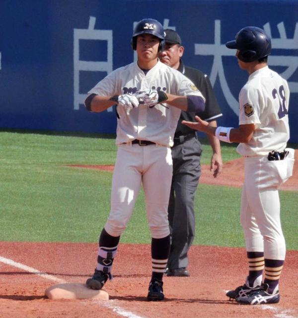 横浜高前監督・渡辺氏の孫・佳明　走攻守で猛アピール　２安打１打点１盗塁