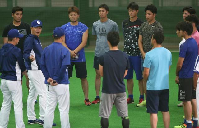 中日・与田監督、投手陣に体力作りを要求「１イニングでも長く」