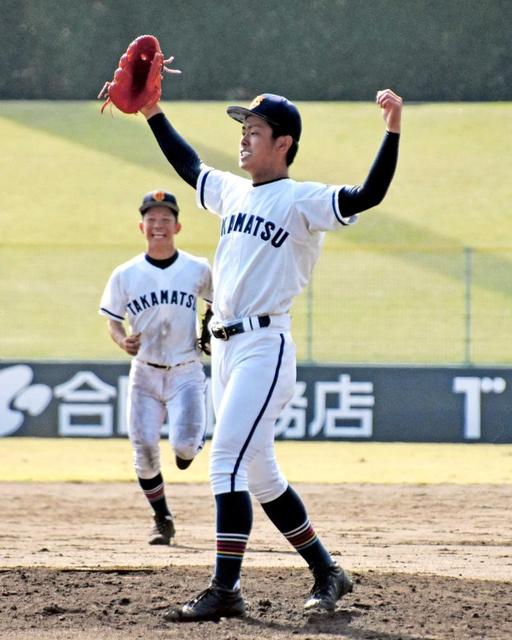 高松商、３年ぶり９度目Ｖ　香川＆中塚“二枚看板”が好投